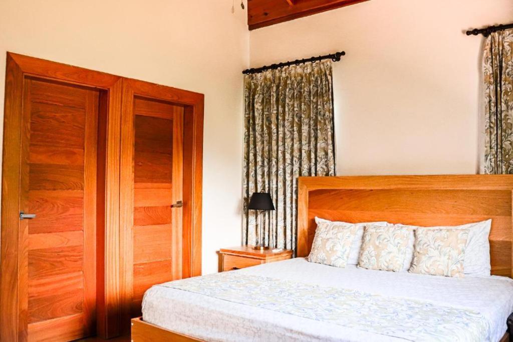 Jarabacoa Villas With Private Pool And Parking Exteriör bild